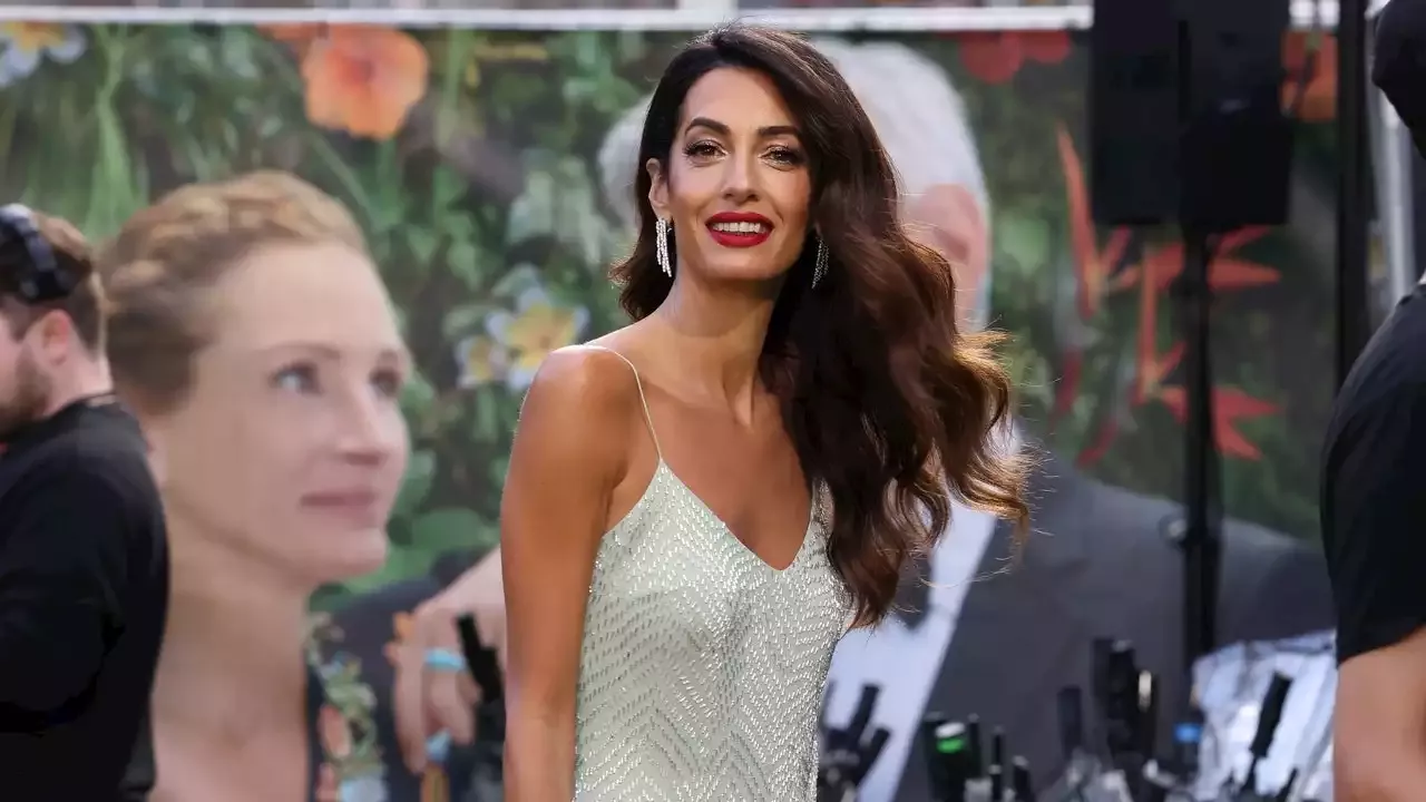 Chi è la persona dietro i favolosi look vintage di Amal Clooney