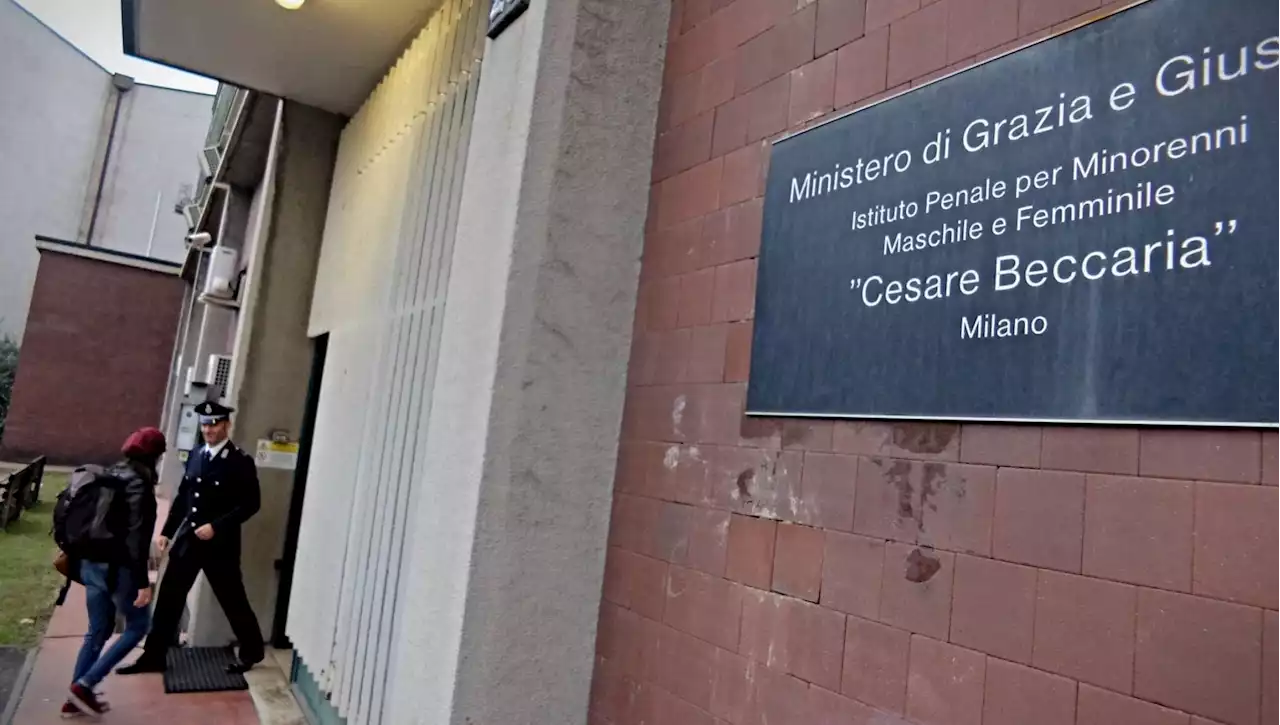 Violentano E Torturano Un Compagno Di Cella Nel Carcere Minorile