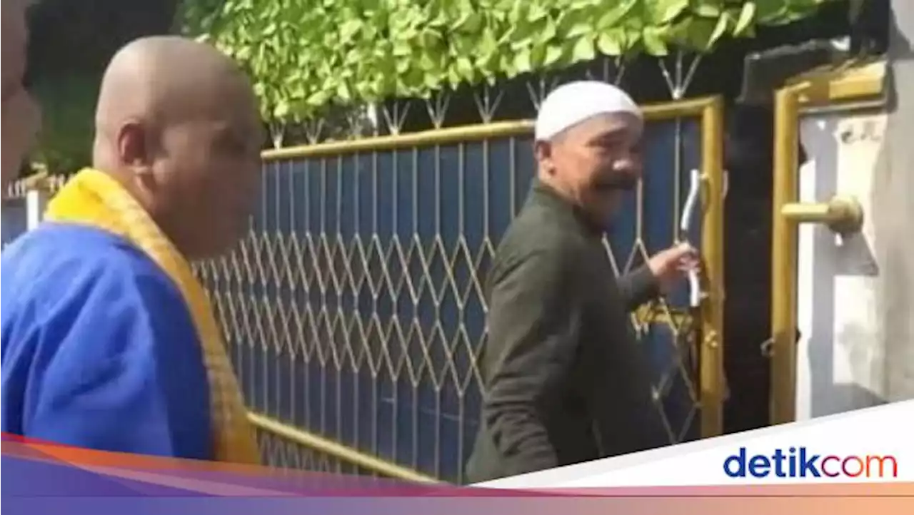 Potret Rumah Artis Berlokasi Di Gang Sempit Punya Ahmad Sahroni Bak