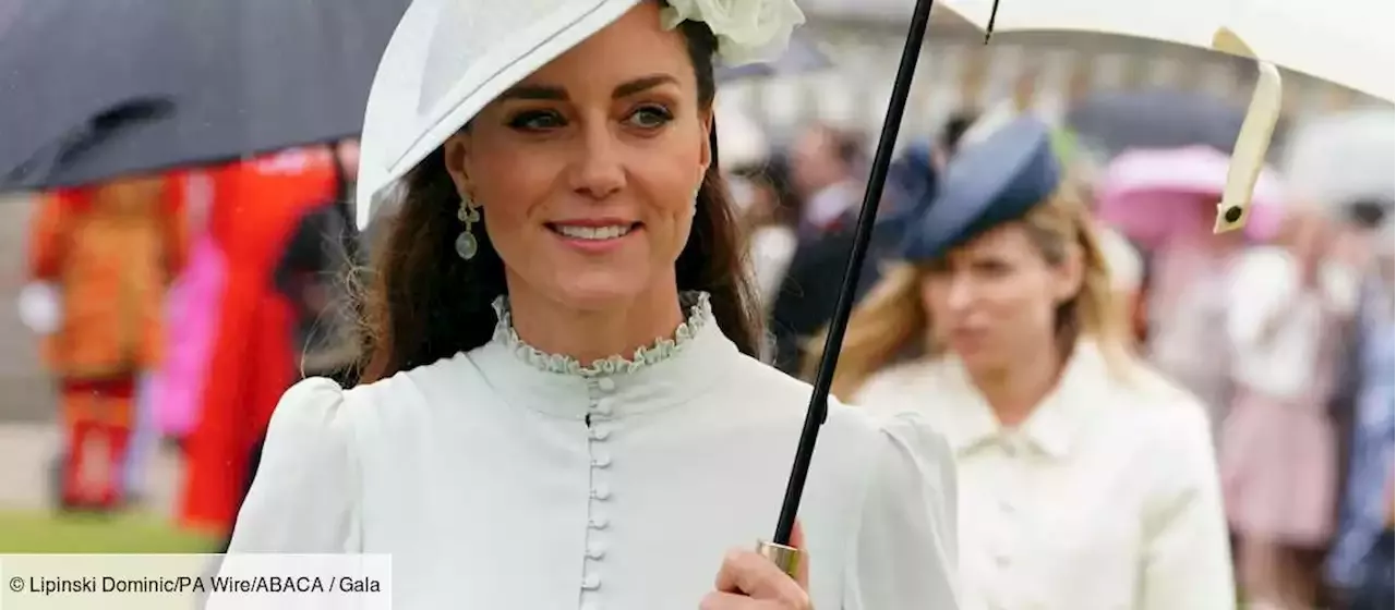 Photos Kate Middleton Tincelante Elle Recycle Une Robe Midi