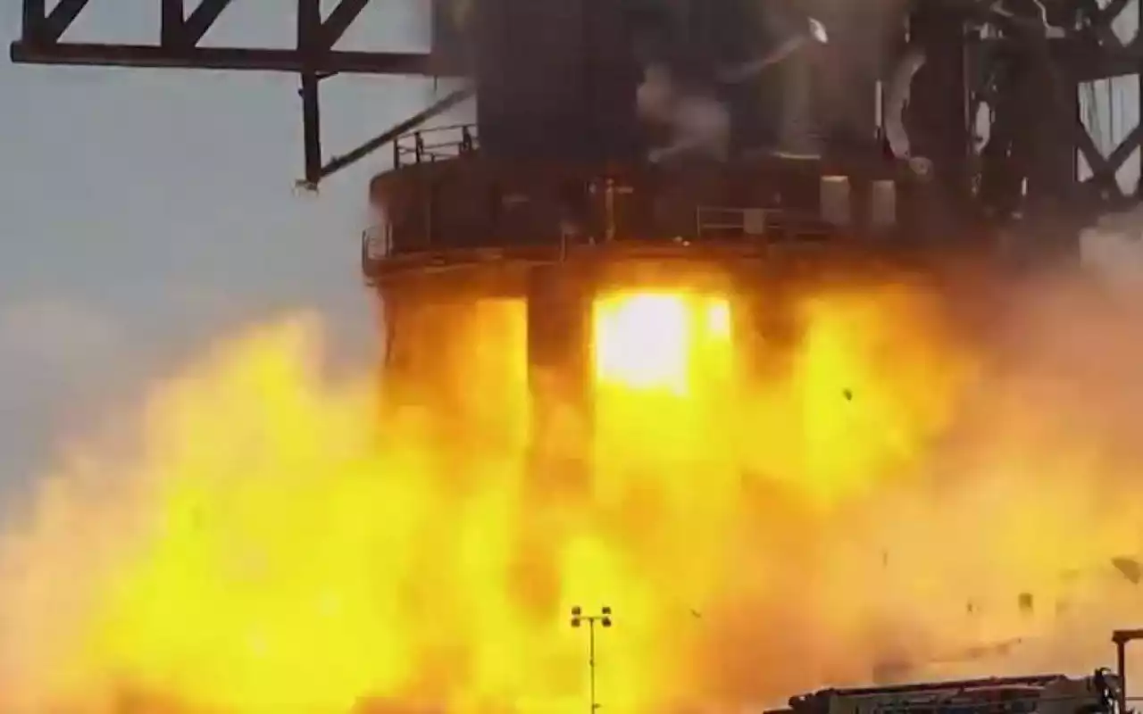 Foguete Da SpaceX Explode Durante Teste De Solo No Texas Mundo E