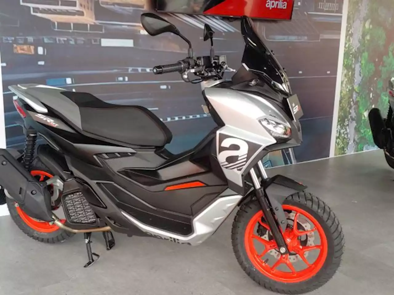 Aprilia Luncurkan Skutik Petualang Sr Gt Jadi Lawan Honda Adv