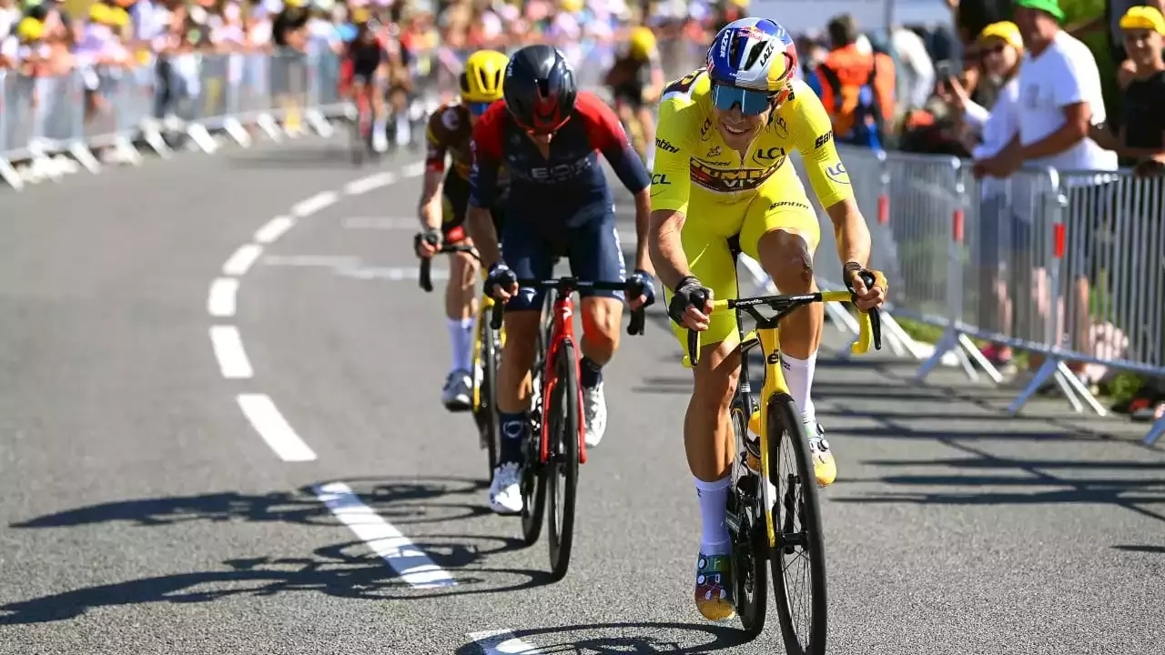 Tour De France Was Bedeutet Das Gelbe Trikot Und Wer Tr Gt Es