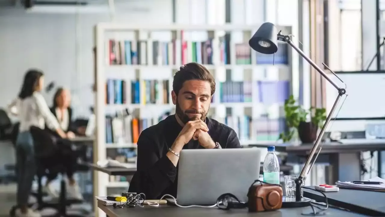 Qu Est Ce Que Le Quiet Quitting Nouvelle Tendance Chez Les Jeunes