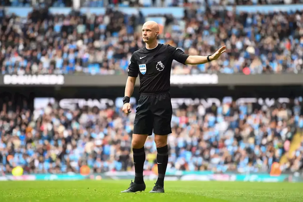 LIGA DOS CAMPEÕES Árbitro inglês no FC Porto Barcelona Abola pt