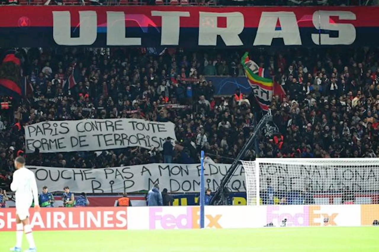 Les ultras du PSG ont déployé des banderoles politiques face à l AC