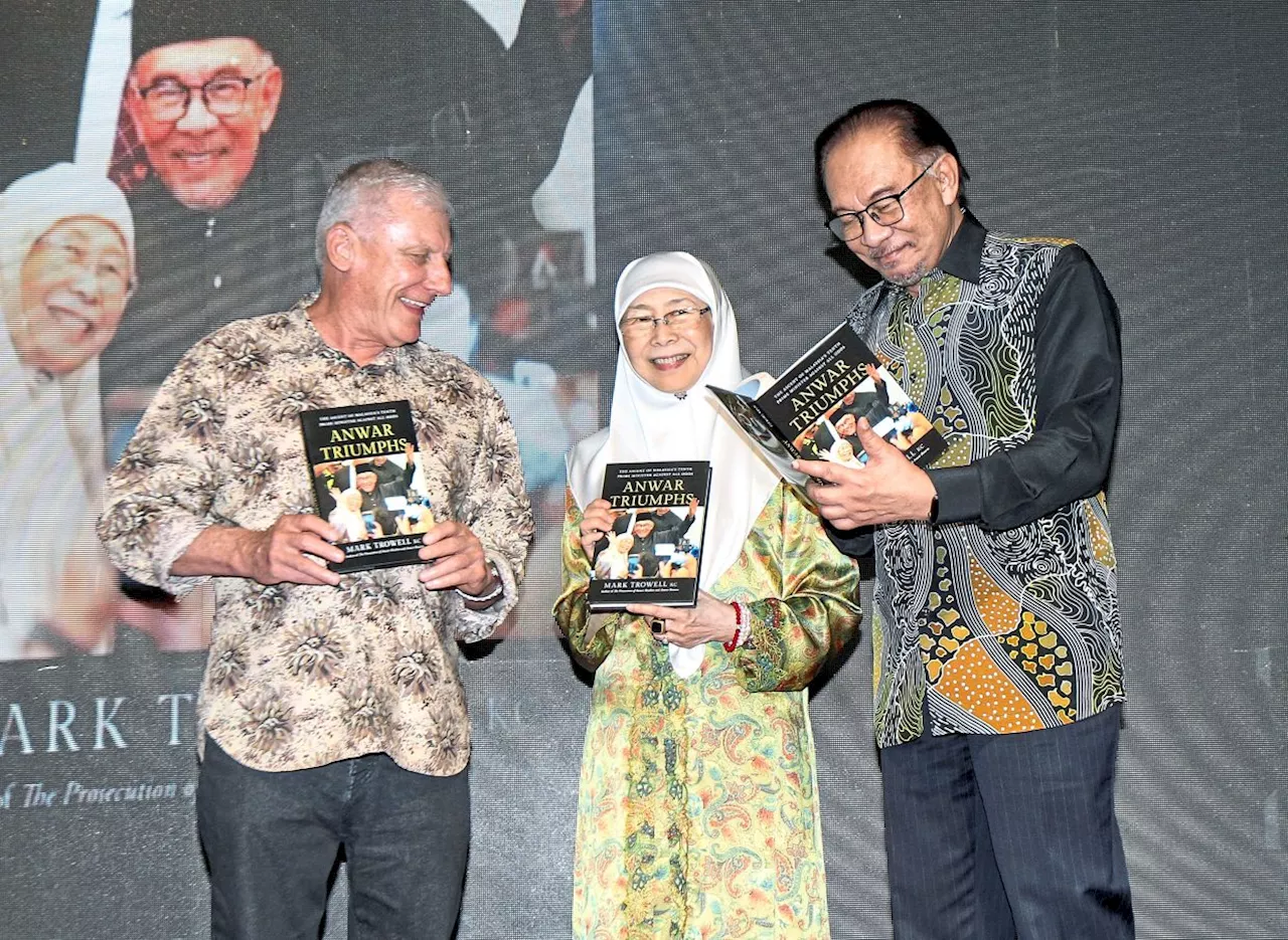 Read All About Anwars Remarkable Political Journey Malaysia