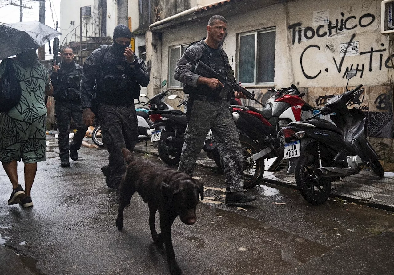 Br Sil Vaste Op Ration Polici Re Dans Des Favelas De Rio