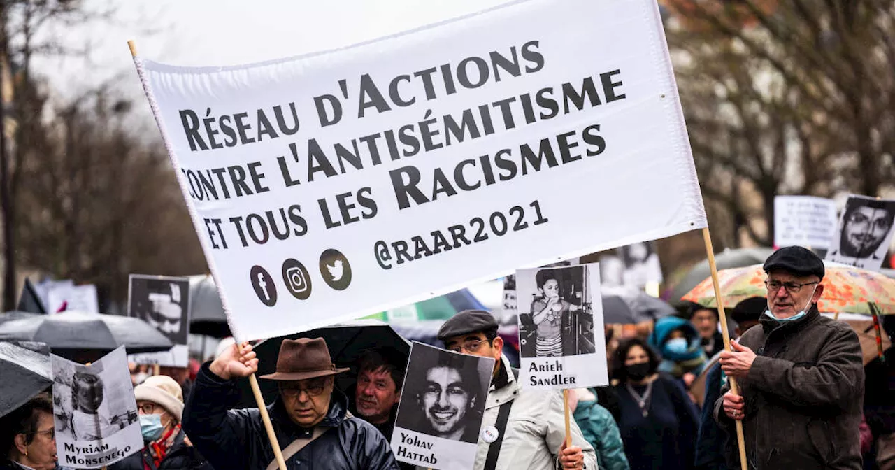 En France la manifestation contre lantisémitisme devient une marche