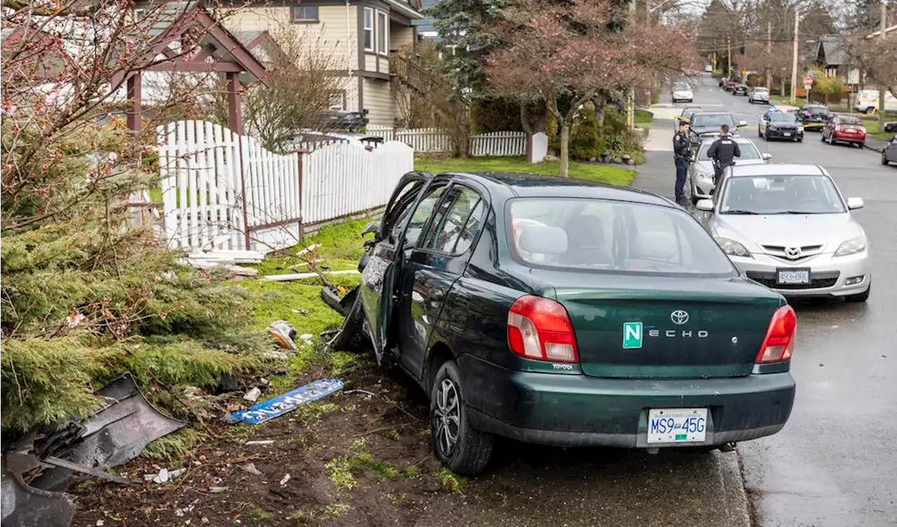 VicPD Respond To Two Crashes Within 10 Minutes Of Each Other Canada