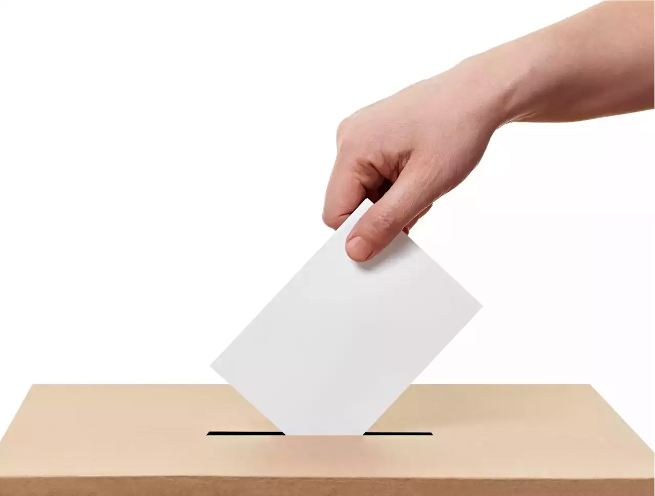 Qué diferencias hay entre el voto en blanco nulo y la abstención