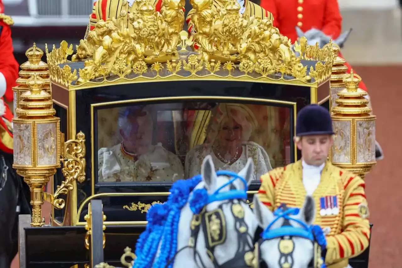 En Direct Couronnement De Charles Iii Le Roi Charles Iii Et La