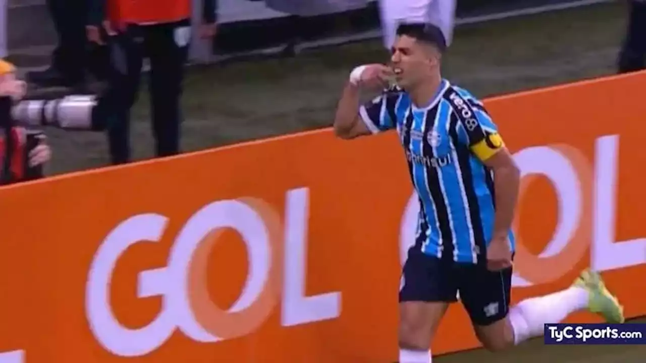 VIDEO La DEDICATORIA de Luis Suárez tras su GOL en Gremio en medio de