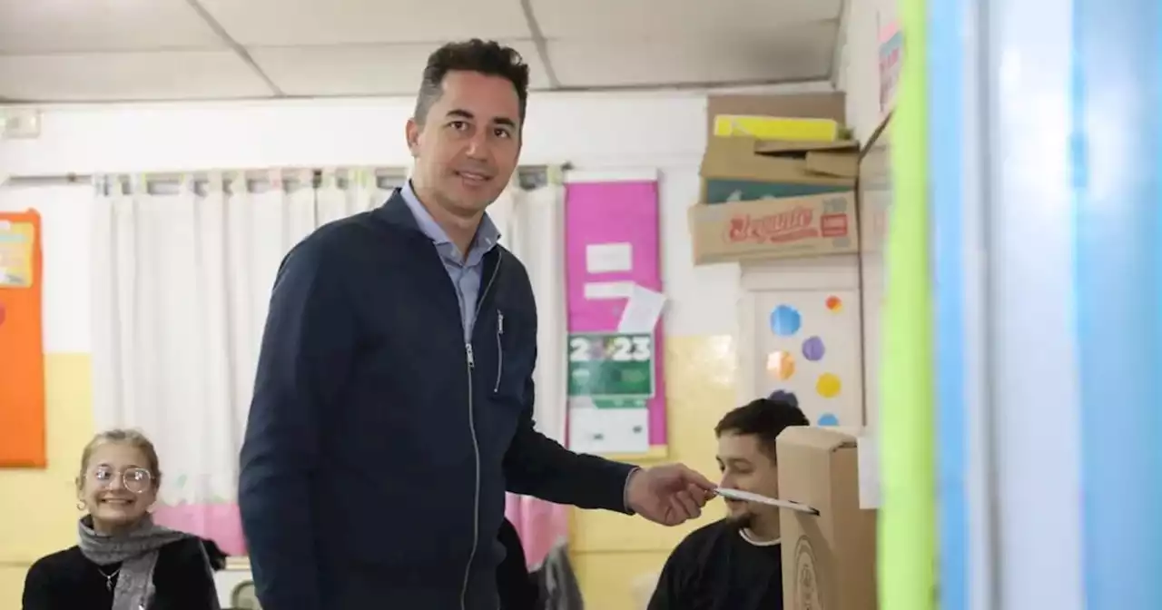 Elecciones Córdoba 2023 votó Manuel Calvo en Las Varillas Política