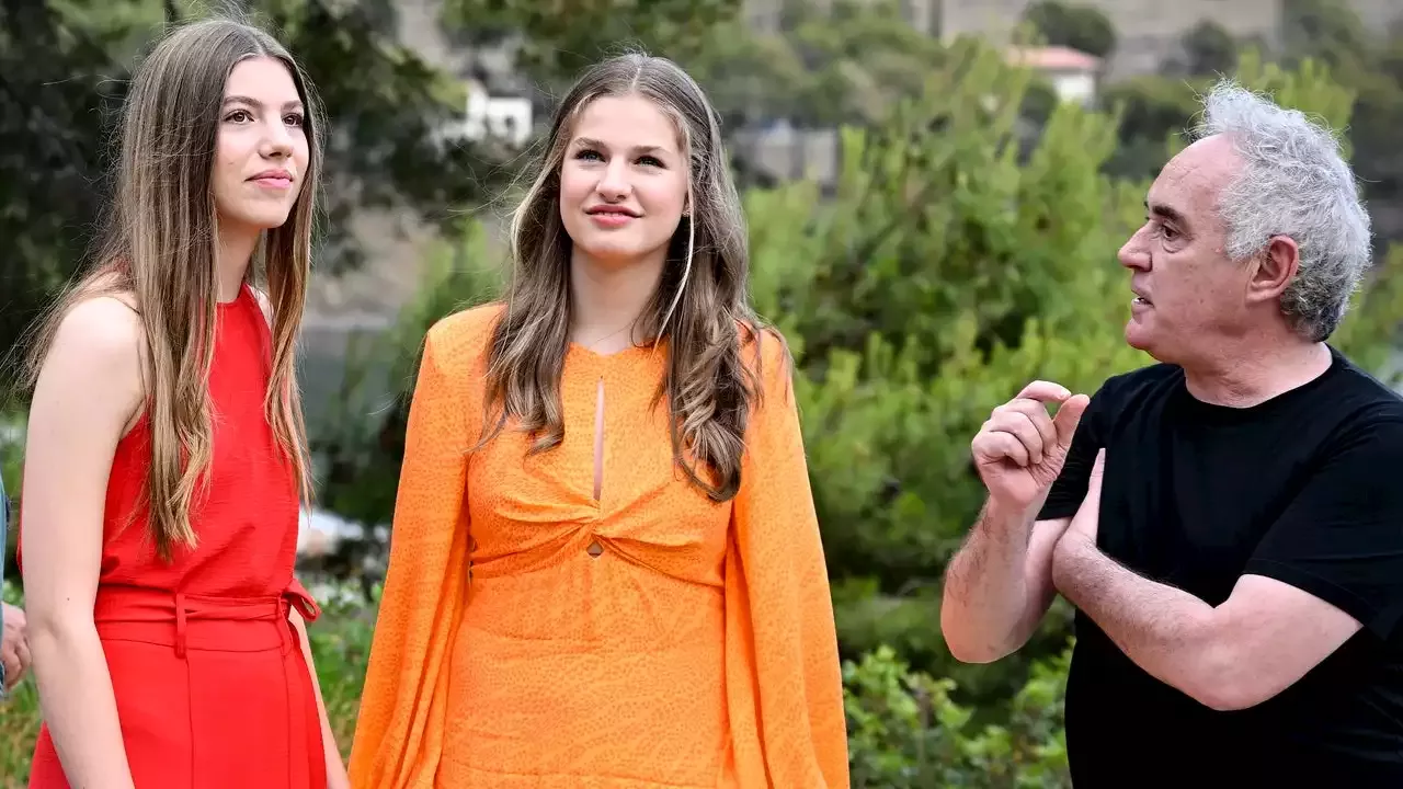 Leonor y Sofía inauguran con una vista a Ferran Adrià los actos de los premios Princesa de Girona