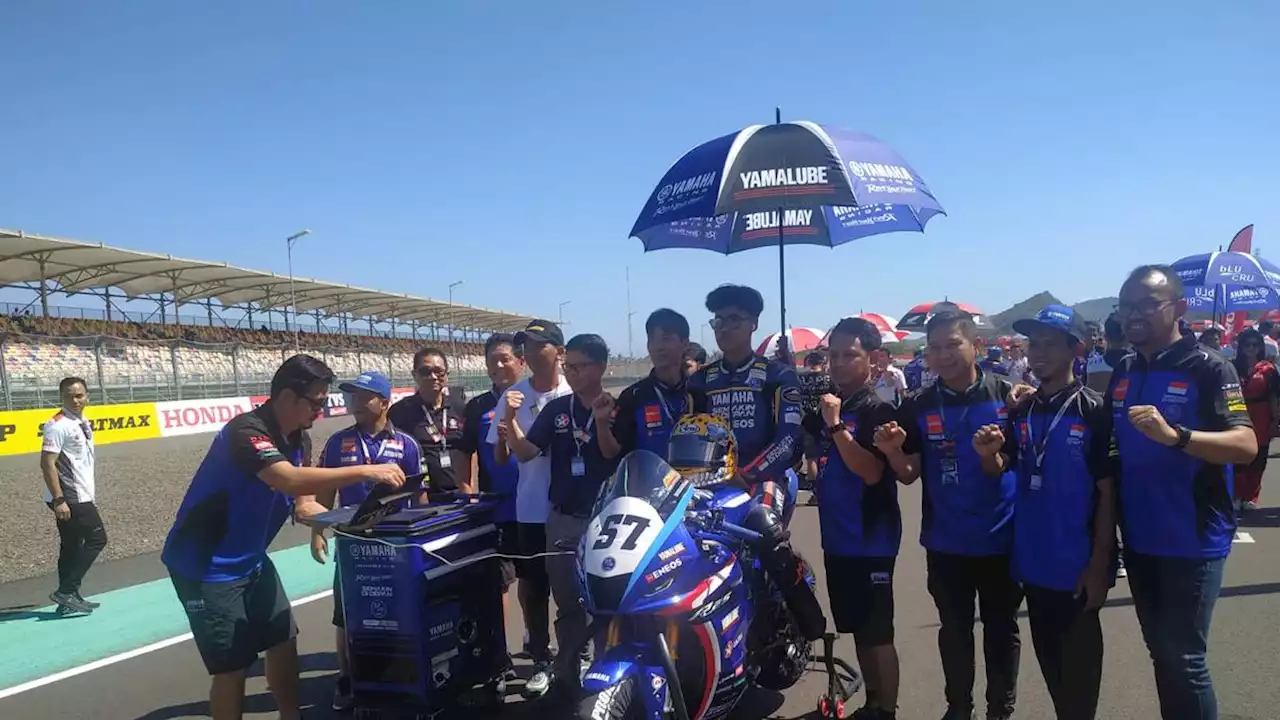 Rebut Podium Di Arrc Mandalika Sang Ibu Dukung Aldi Satya