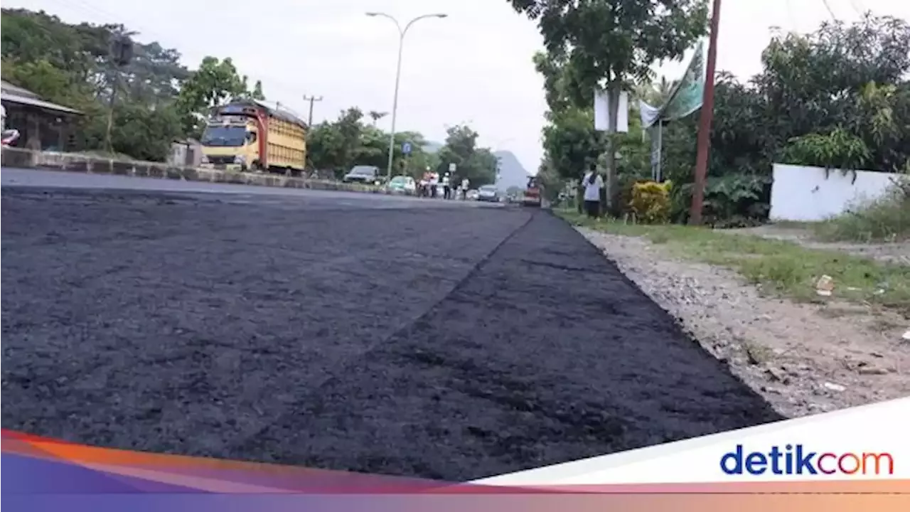 18 Proyek Pembangunan Jalan Senilai Rp 129 M Pakai Aspal Buton