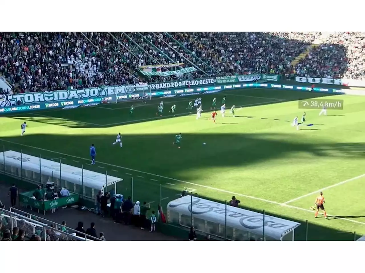 Jogador da Chapecoense corre velocidade recorde em jogo da Série B e