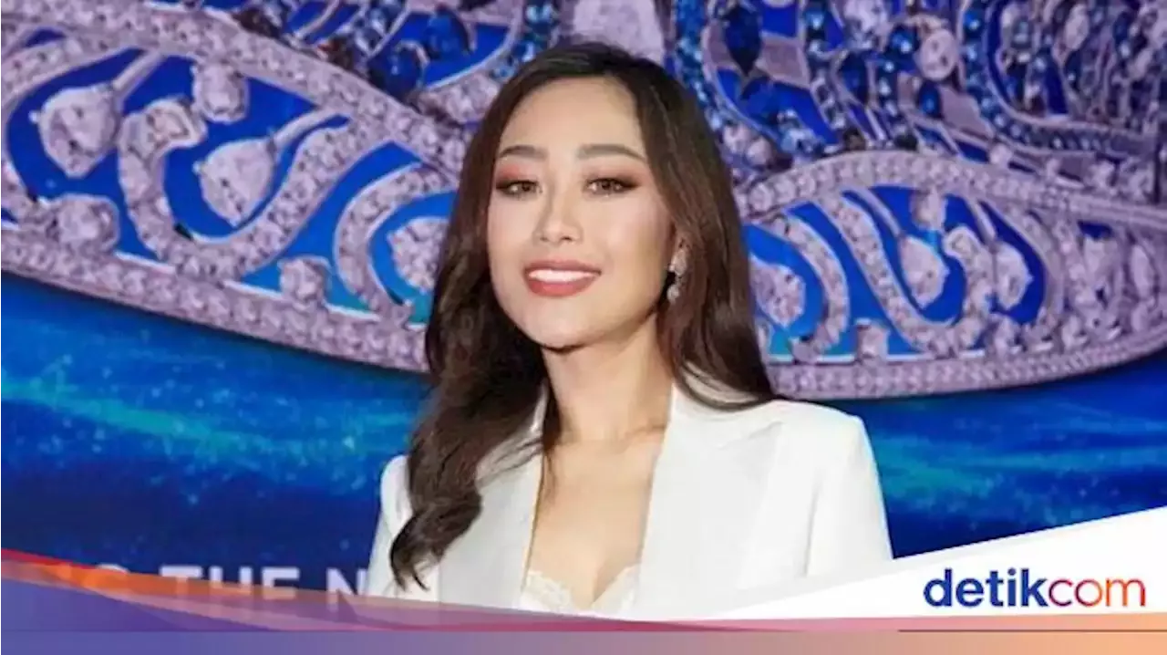 Heboh Finalis Difoto Telanjang Direktur Miss Universe Indonesia Buka