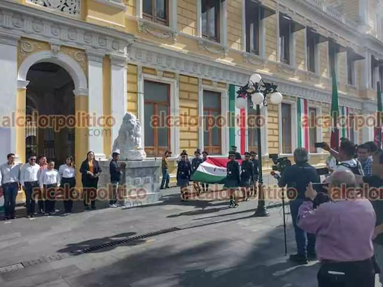 Bandera Siera antecedente de nuestro lábaro patrio recorrió la región