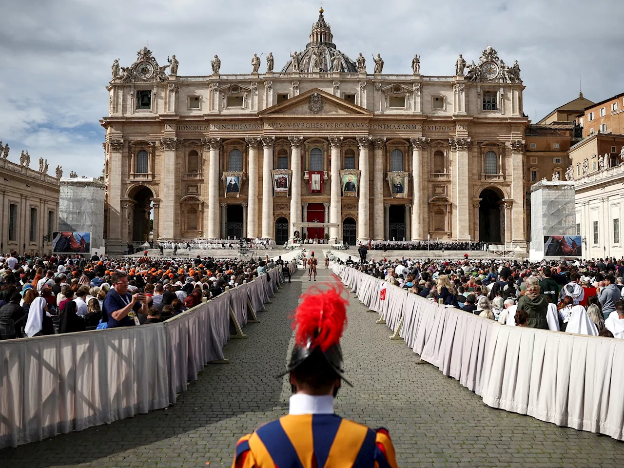 El Papa Proclam Santos A Catorce Figuras Cat Licas Entre Ellas Doce