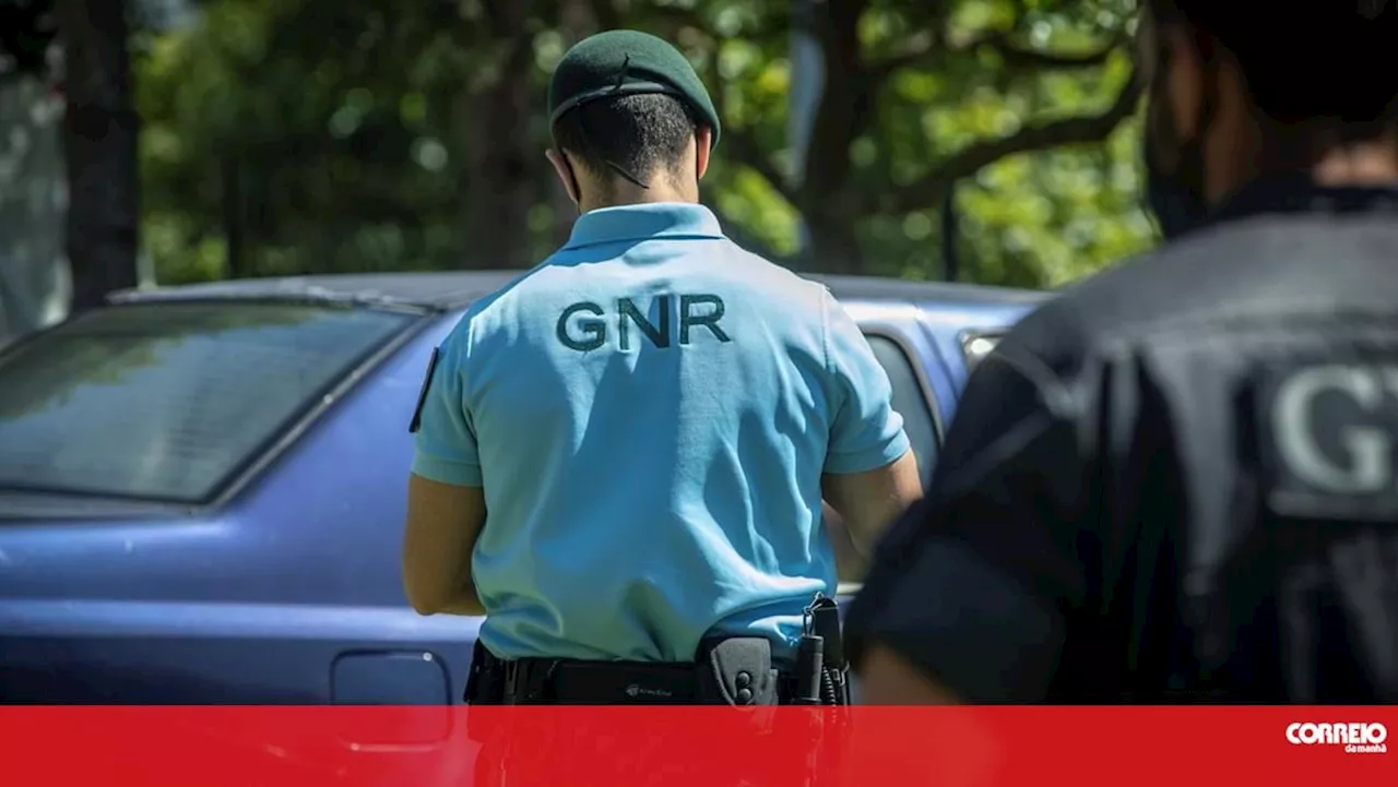 Colis O Entre Dois Carros Faz Um Ferido Em Santa Maria Da Feira Santa