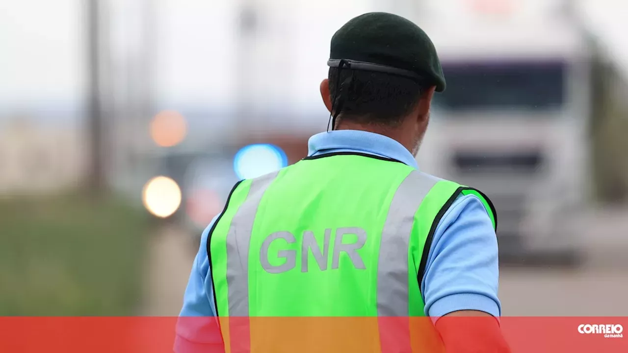 Sete Feridos Em Colis O De Dois Carros Na En Na Maxieira Em Our M