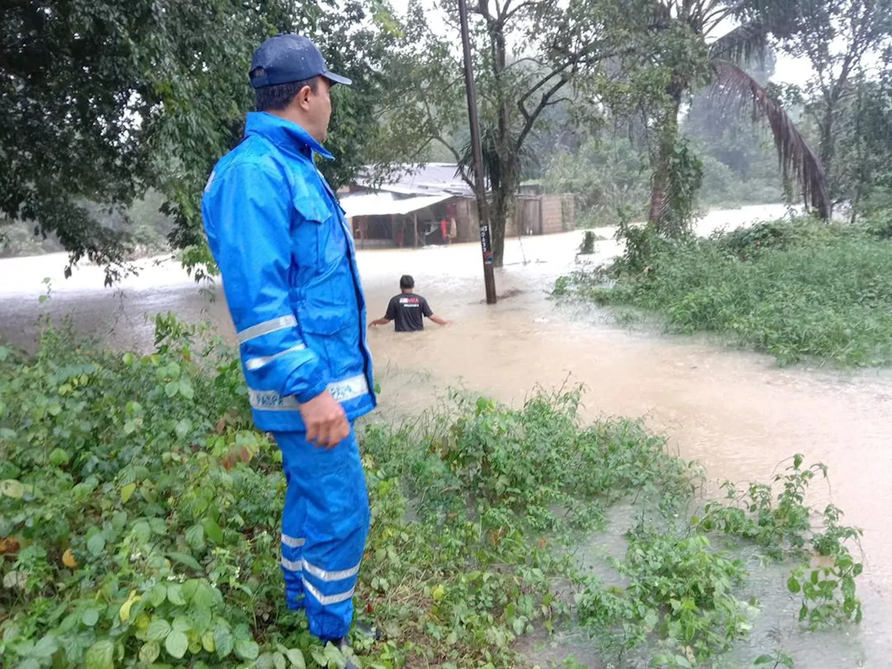 Flood Hits Several Areas In Tanah Merah And Kuala Krai Disaster