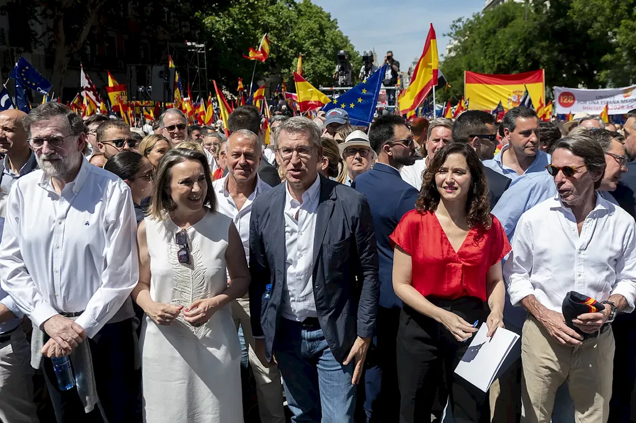 Pol Tica Miles De Personas Secundan La Quinta Protesta Del Pp Contra