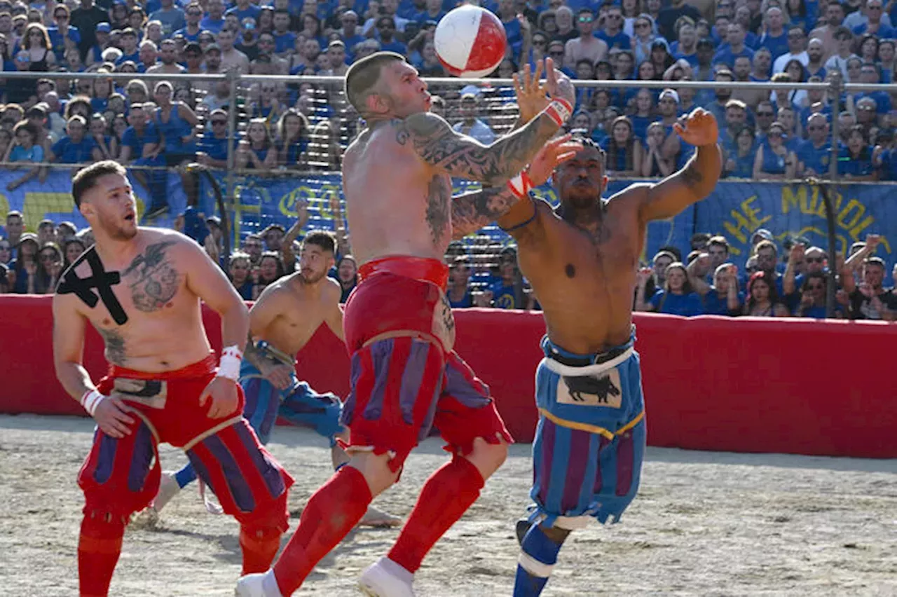 Calcio Storico Fiorentino I Rossi Vincono La Finale Con