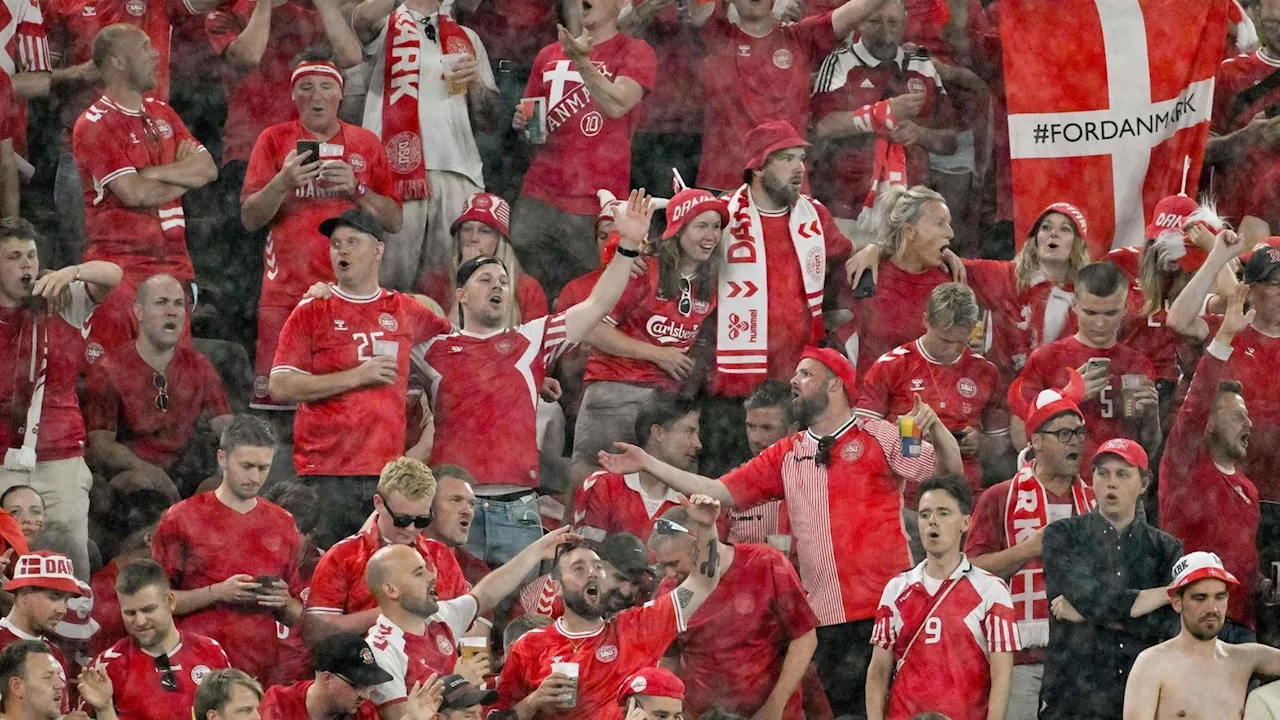 Gewitter in Dortmund Dänemark Fans duschen im BVB Stadion