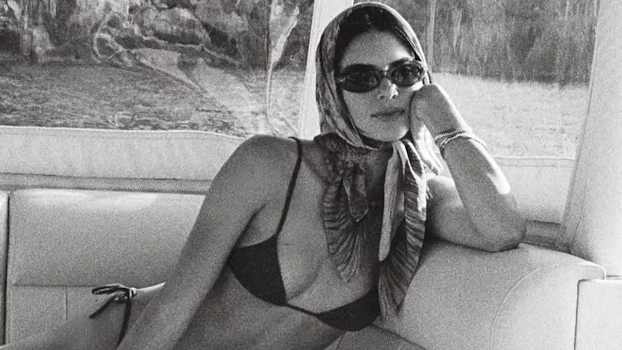 Tvshowbiz Kendall Jenner Looks Flawless In A Tiny Polka Dot Bikini On