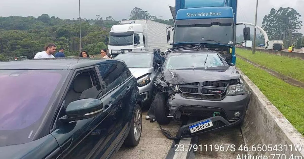 Acidente No Rodoanel M Rio Covas Deixa Uma Pessoa Morta E Feridos