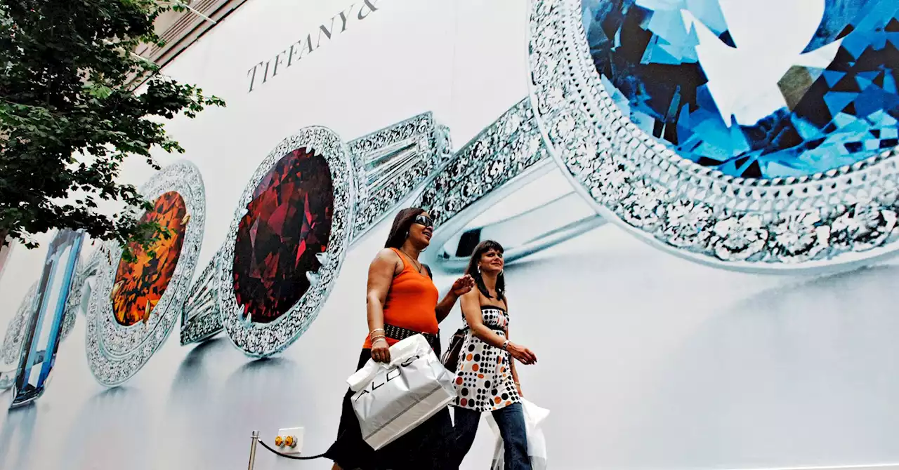 Tiffany's holiday-quarter sales miss expectations