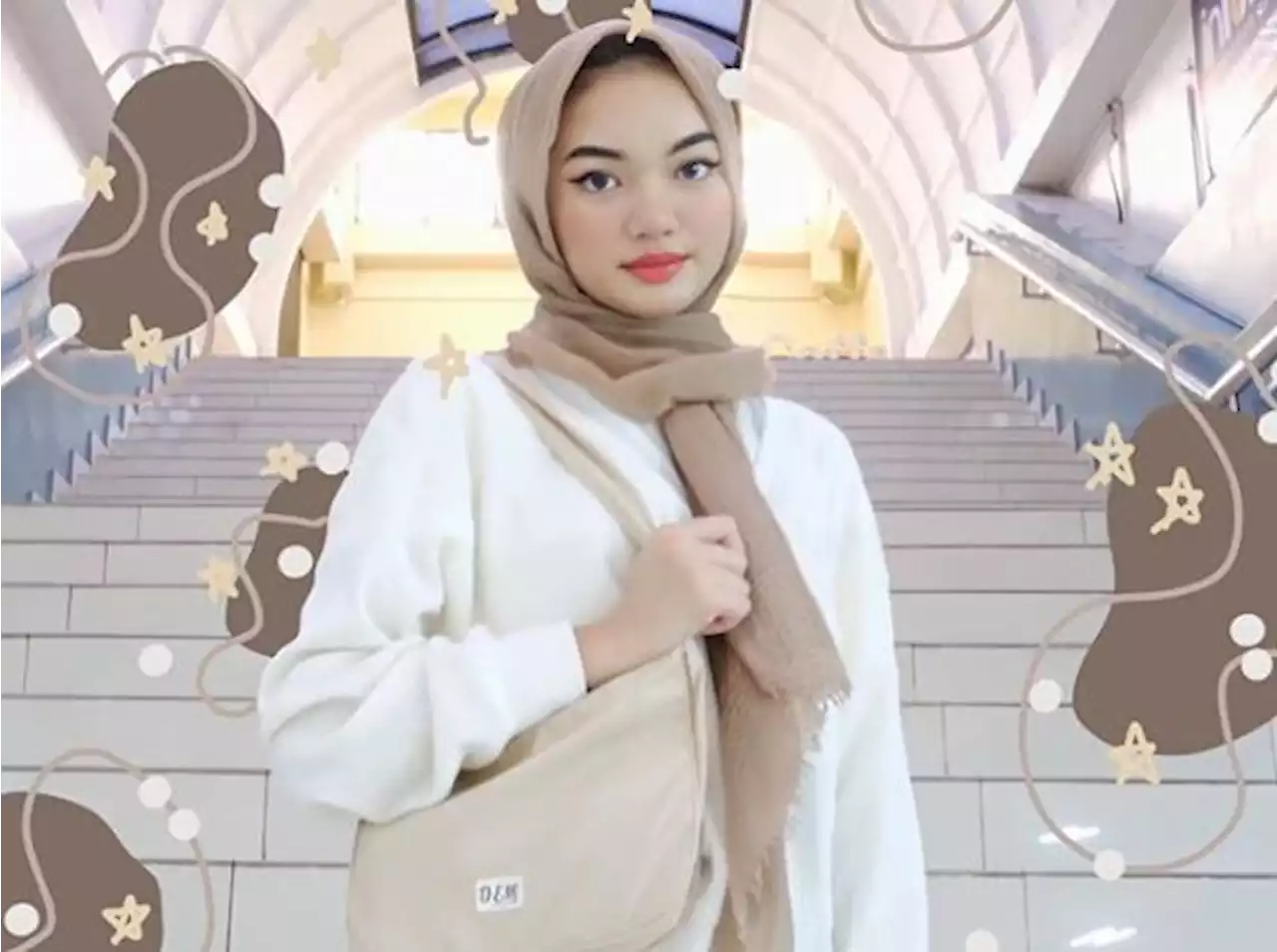 Inspirasi OOTD Hijab Kekinian ala Nadya Aisha : Okezone Muslim