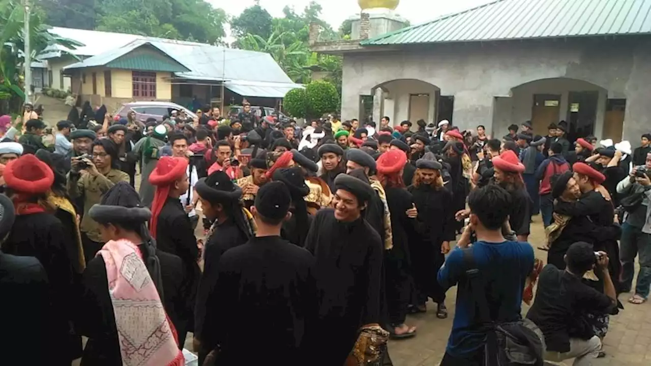 Jamaah An-Nadzir di Kabupaten Gowa Salat Idul Fitri Hari Ini : Okezone News