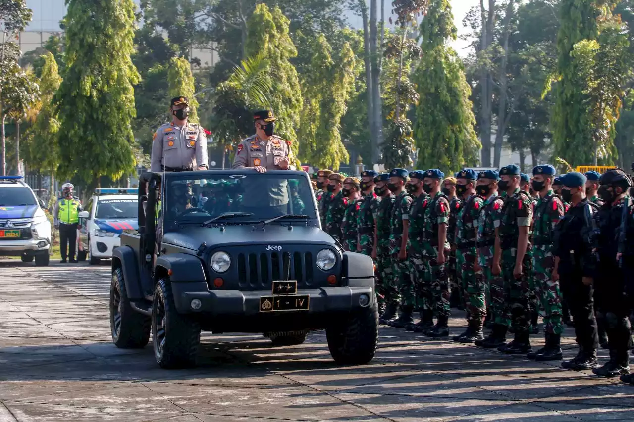 Kapolda Riau Siagakan Pasukan di 47 Pos Pengamanan Mudik Lebaran 2022 : Okezone News