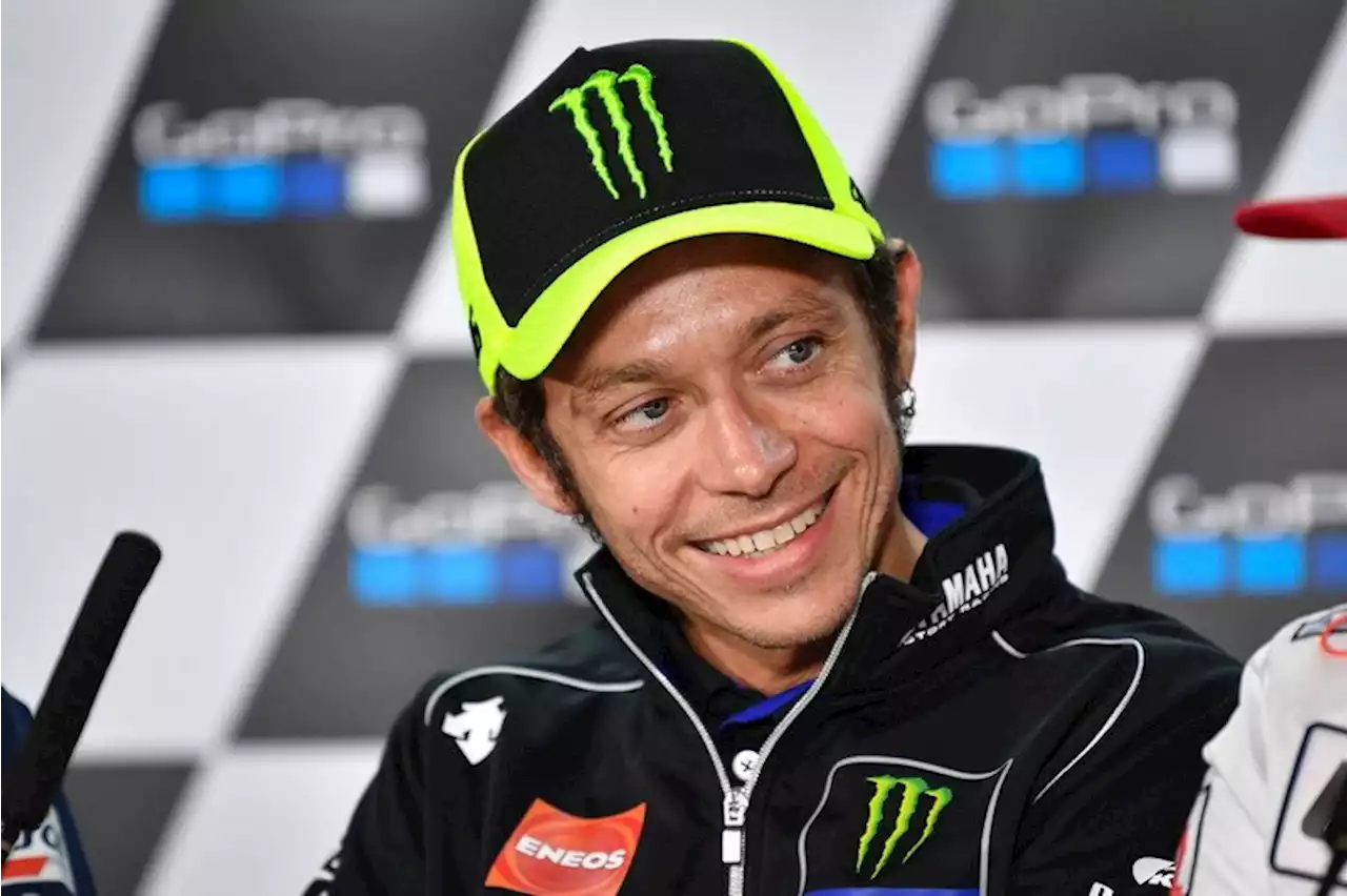 Rossi Tak Terkejut dengan Langkah Yamaha Duetkan Vinales dan Quartararo : Okezone Sports