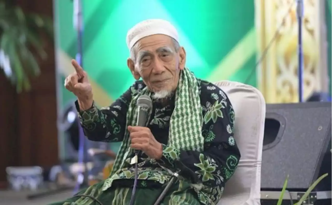 Wafat di Mekkah, Yuk Kenang Lagi Nasihat Mbah Moen yang Melegenda : Okezone Muslim