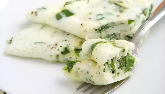 RECETA Omelette de claras con espinacas - Animal Gourmet