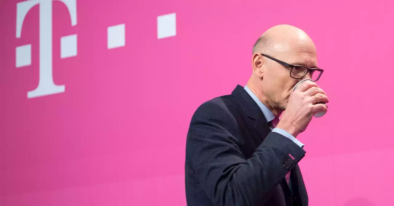 Deutsche Telekom expects earnings growth to slow in 2019