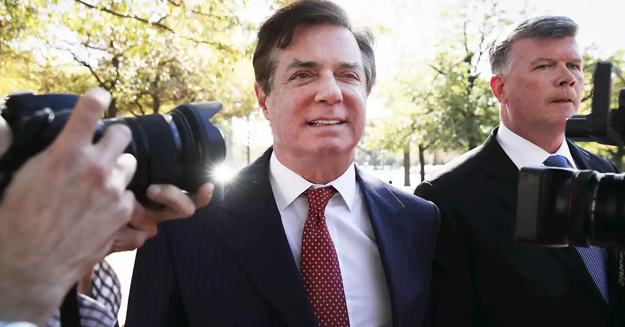 Trump ex-campaign boss Manafort could get up to 24 years as sentence is handed down in Mueller case