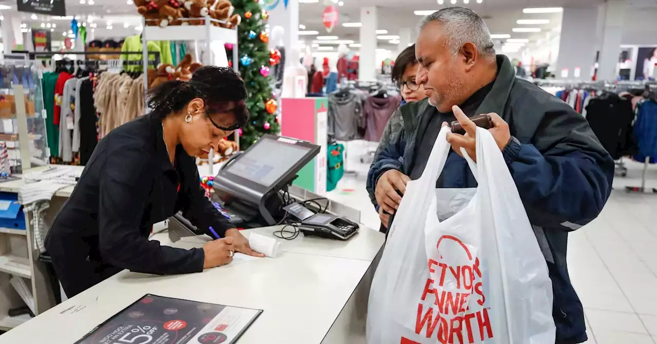 US consumer confidence weakens in March