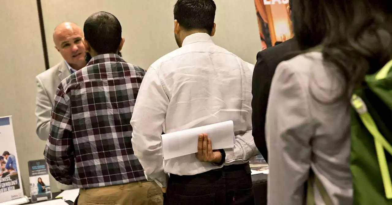 US weekly jobless claims increase more than expected