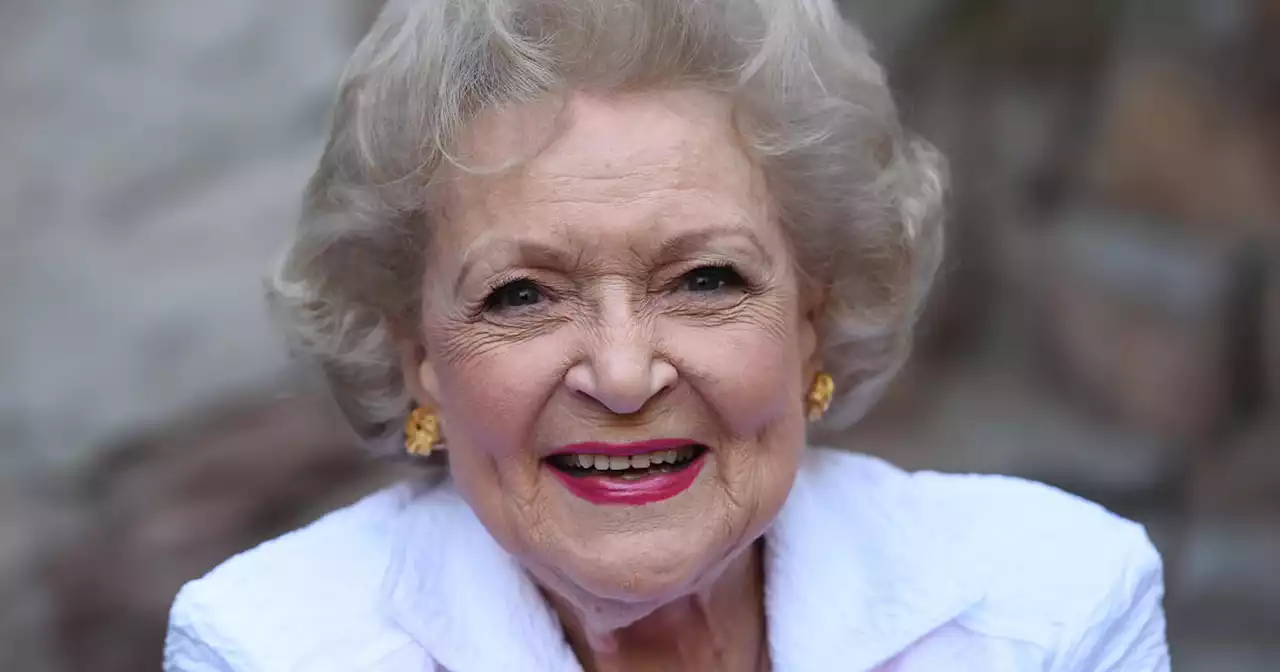 'Our national treasure': Friends and former co-stars react to Betty White's death