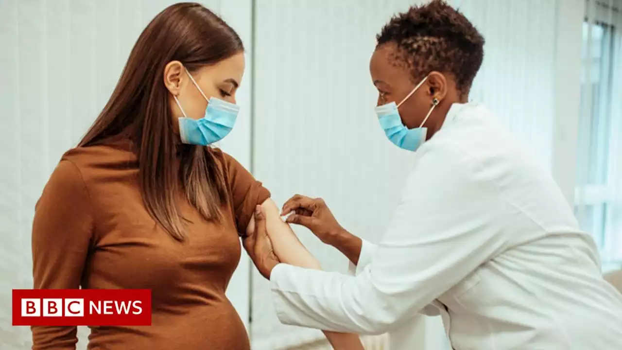 Covid vaccine: Pregnant women urged not to delay getting jab