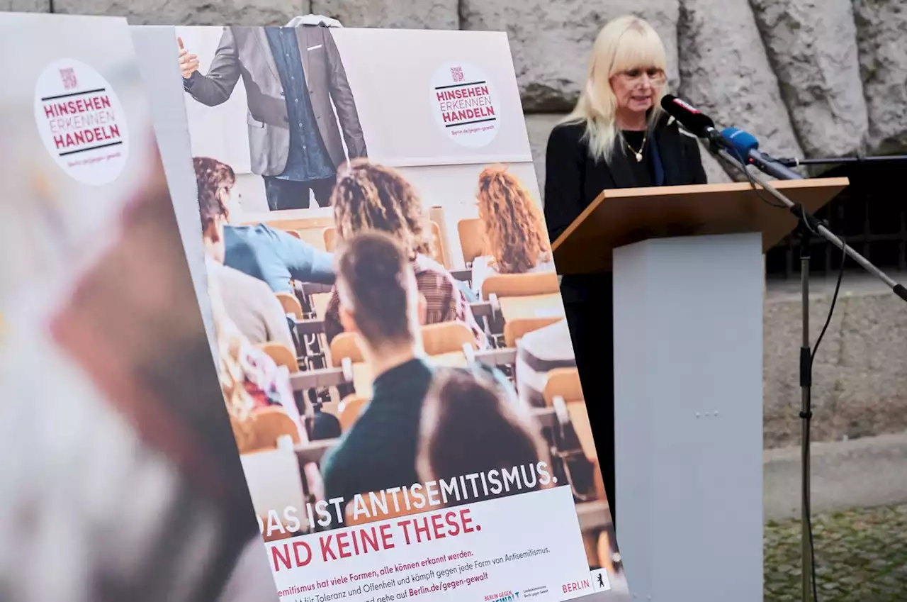 Plakatkampagne in Berlin: „Das ist Antisemitismus“