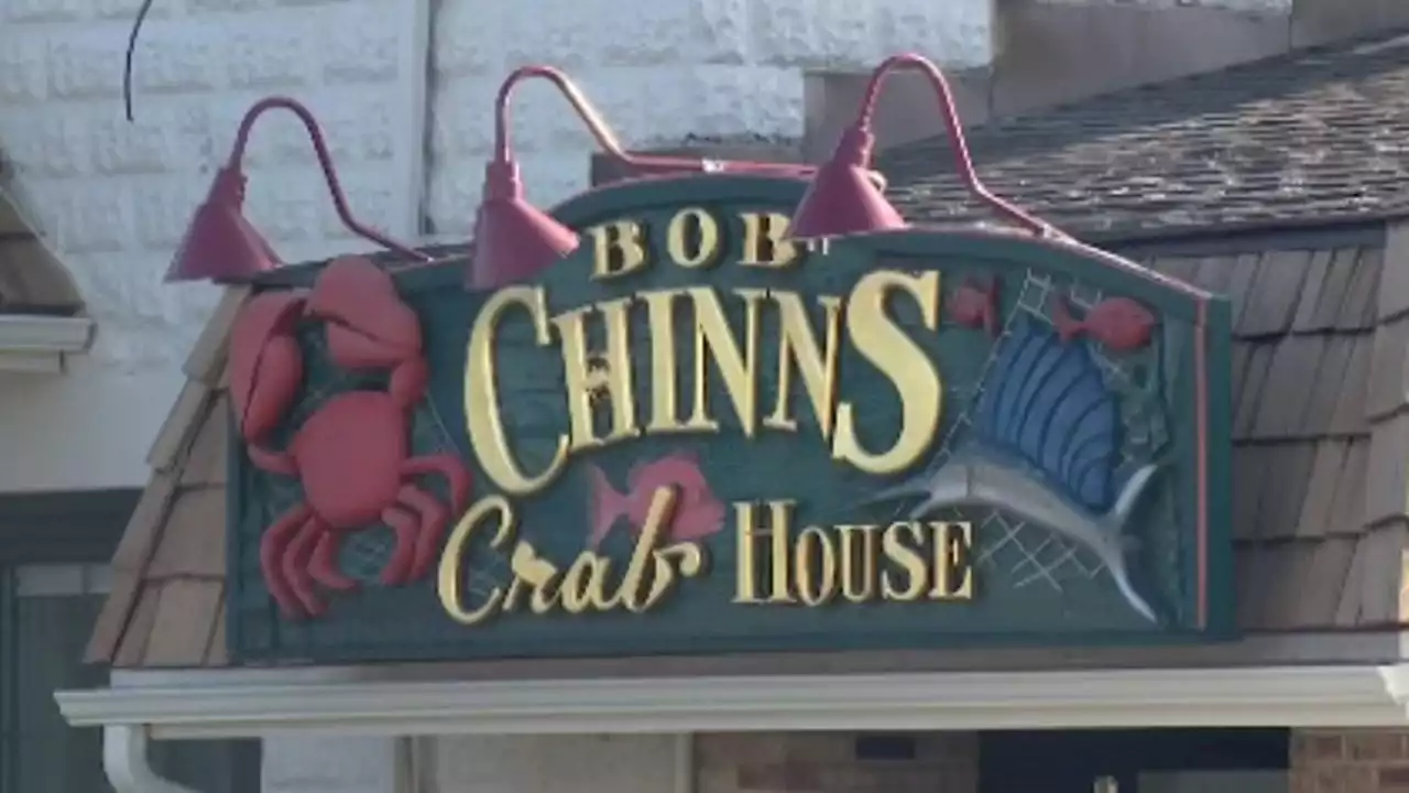 Popular Wheeling restaurant Bob Chinn's Crab House closing temporarily due to vaccine mandate