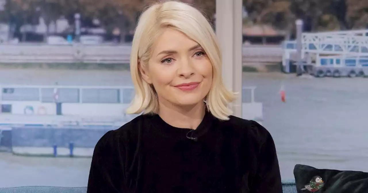 Holly Willoughby smuggled gin in kid's bottles for Dancing on Ice final