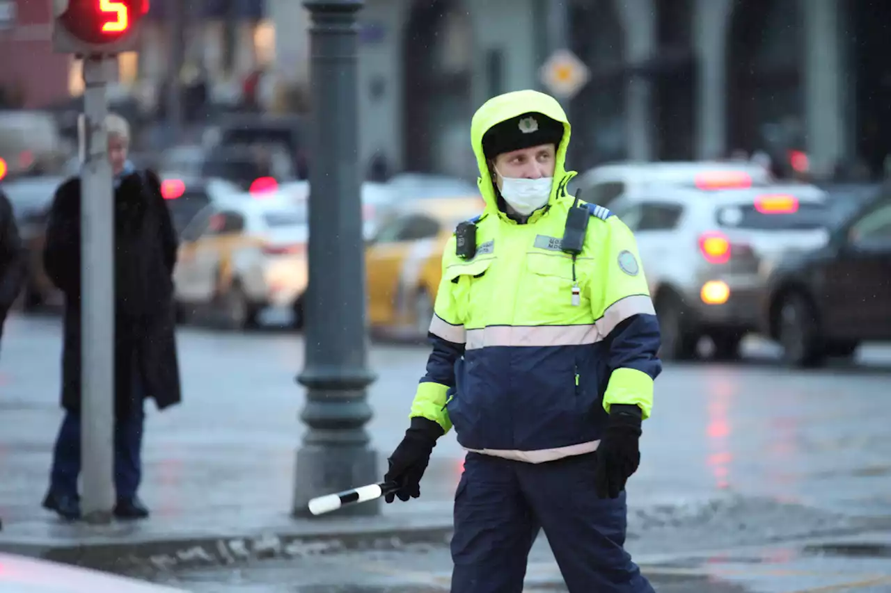 В Москве столкнулись маршрутка и электробус, есть пострадавшие